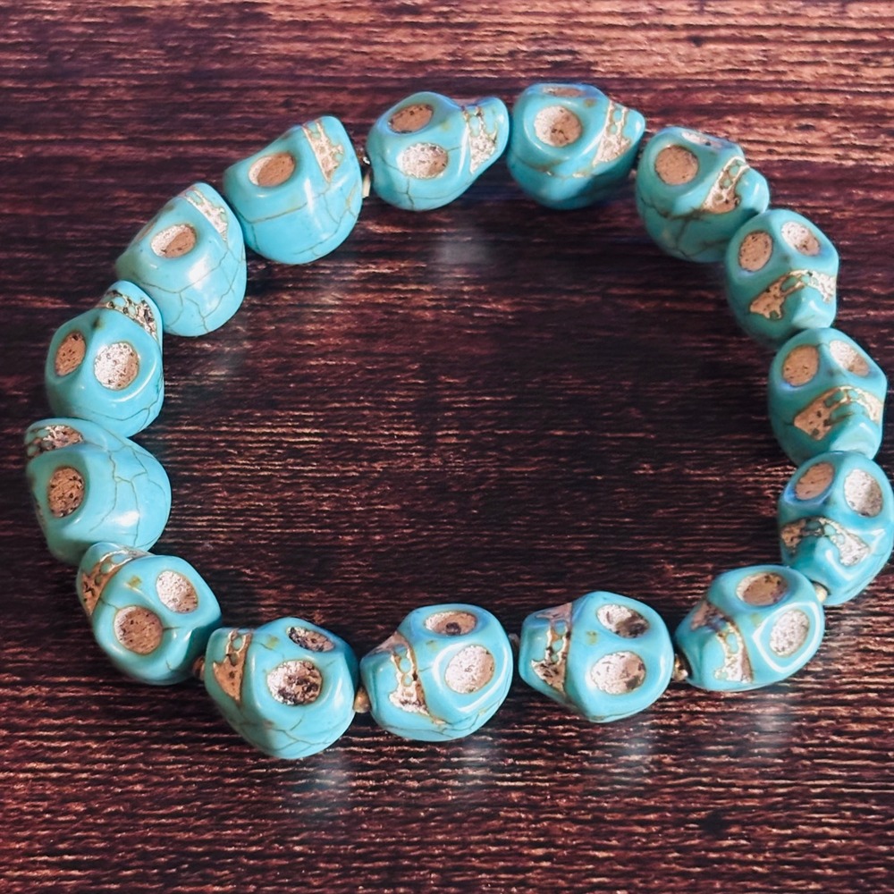 Turquoise Howlite Skull Bead Stretch Bracelet Gothic Boho Blue Skull Jewelry